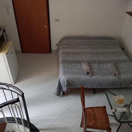 Bed and Breakfast Alma Вентимилья Экстерьер фото